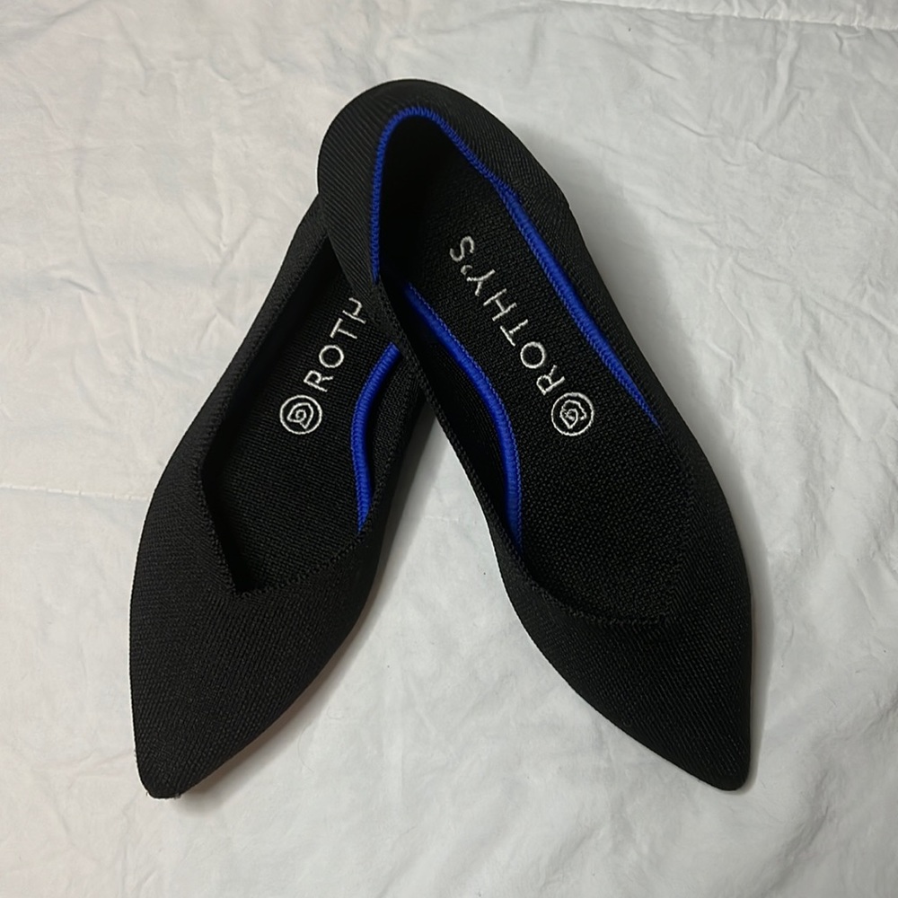 LIKE NEW ROTHY’S! The Point in Black, Size 8.5 *FREE SHIPPING*